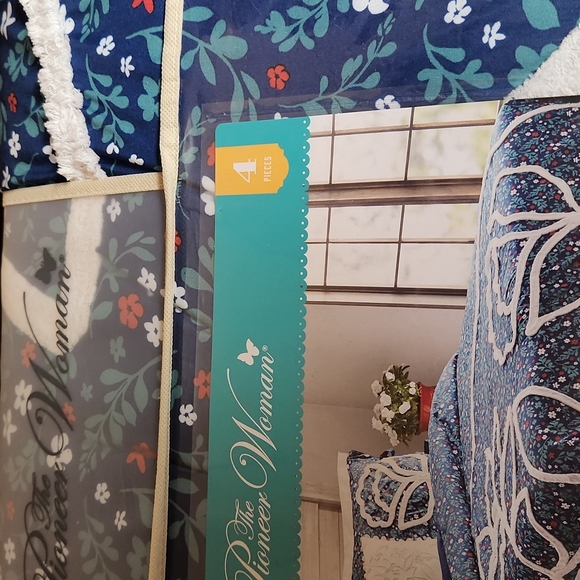 The Pioneer Woman Bedding Bnwt Pioneer Woman Full Queen Comforter